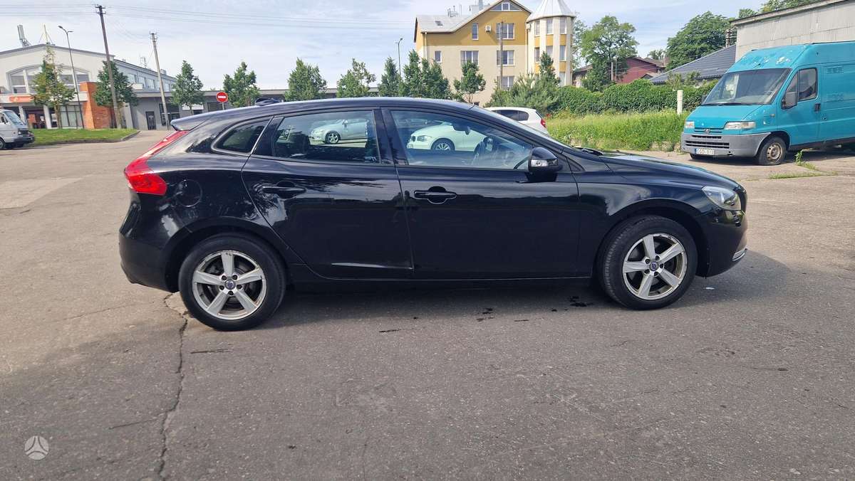Volvo V40 - 2