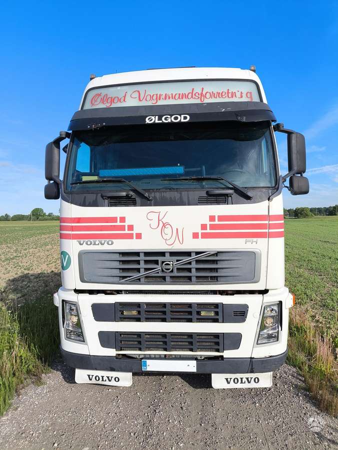 Volvo FH 12, platformos