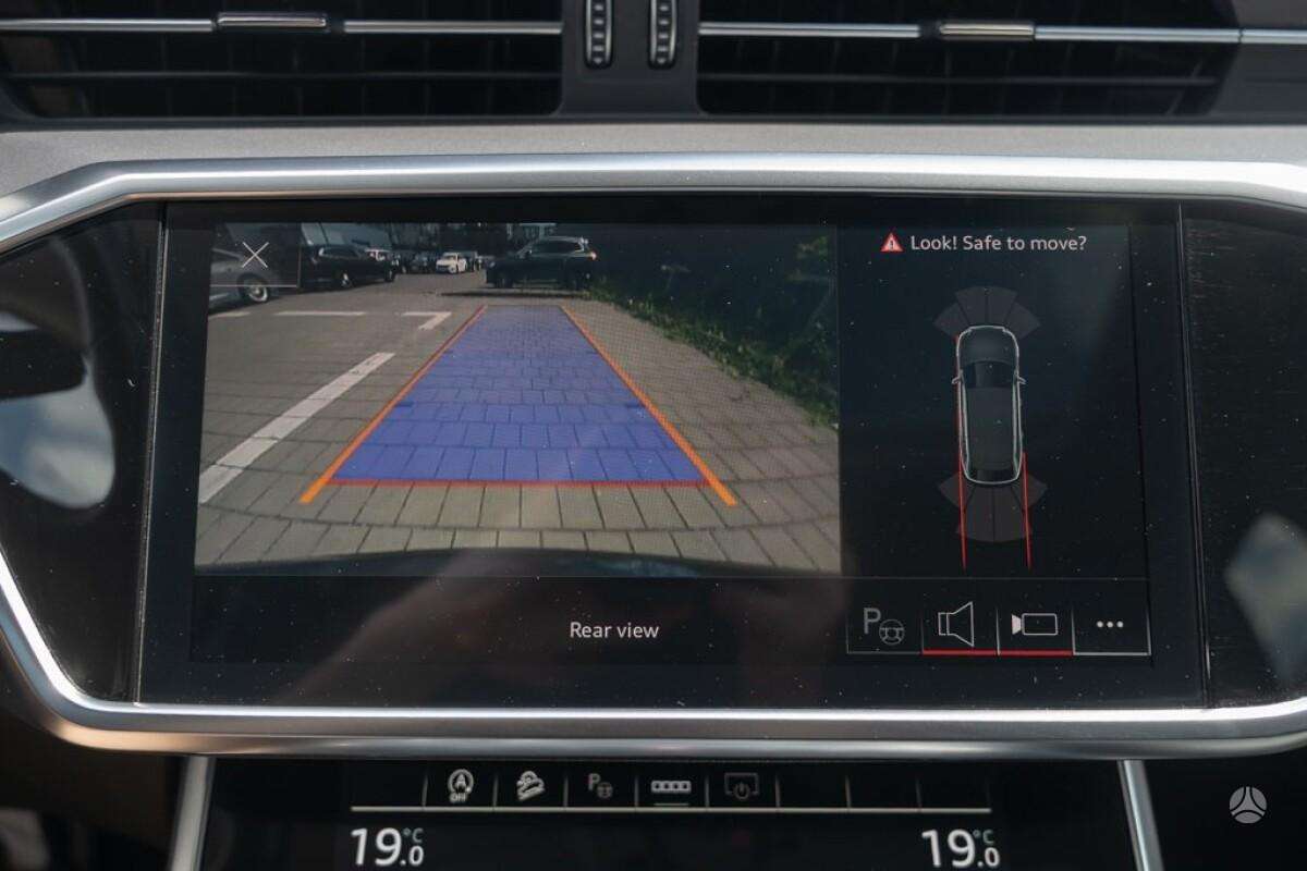Audi A6 allroad, 3.0 l., Универсал