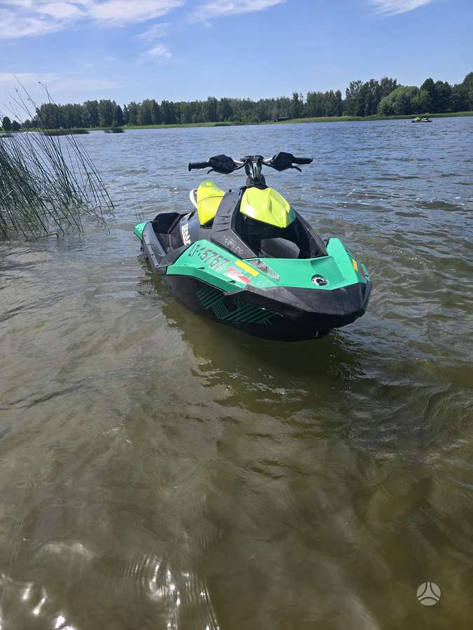 Sea-Doo Trix, jet skis