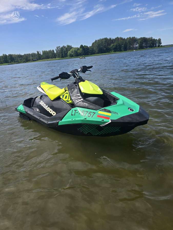 Sea-Doo Trix, jet skis