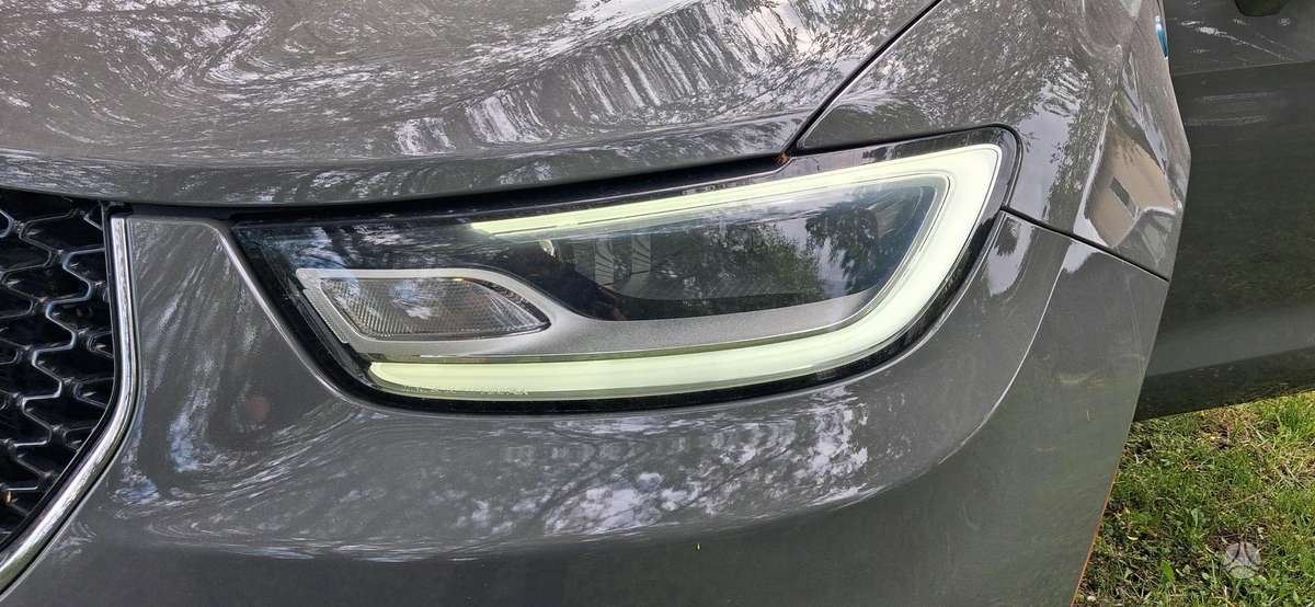 Chrysler Pacifica žibintai