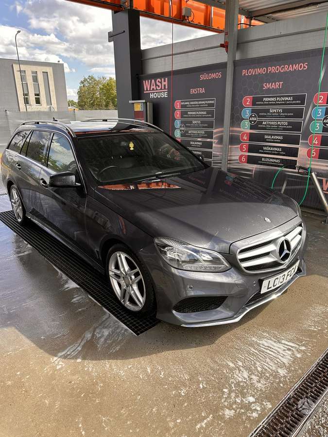 Mercedes-Benz E250, universalas