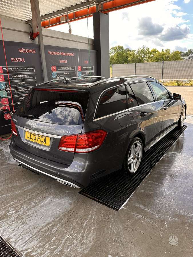 Mercedes-Benz E250, universalas