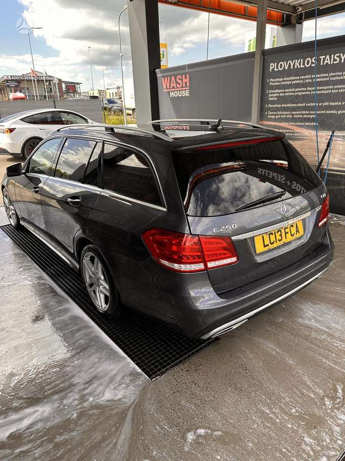 Mercedes-Benz E250, universalas