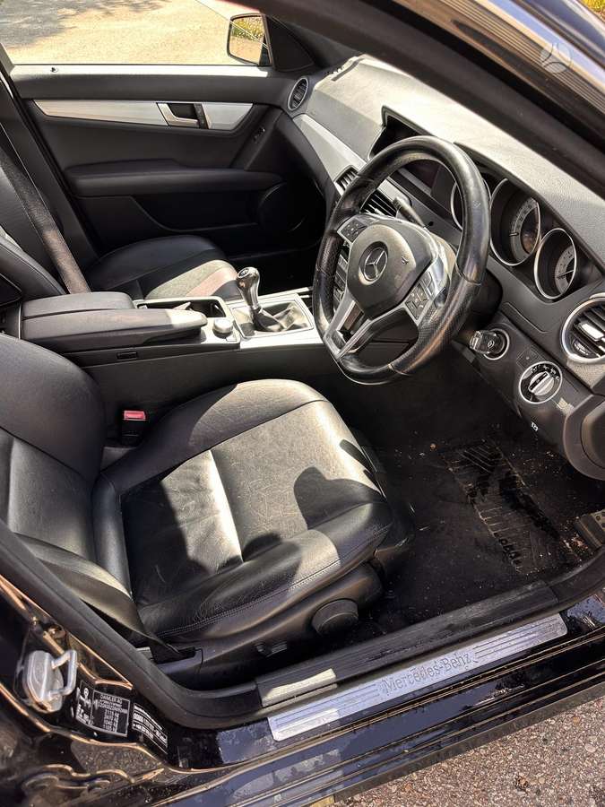 Mercedes-Benz E250, universalas