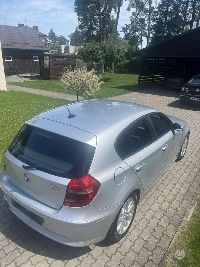 BMW 120, 2.0 l., hatchback