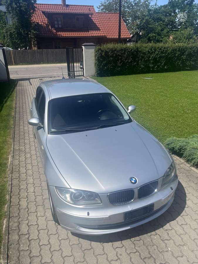 BMW 120, 2.0 l., hatchback