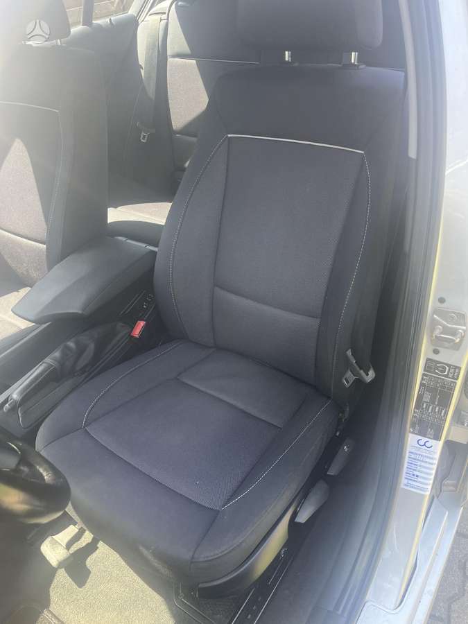 BMW 120, 2.0 l., hatchback