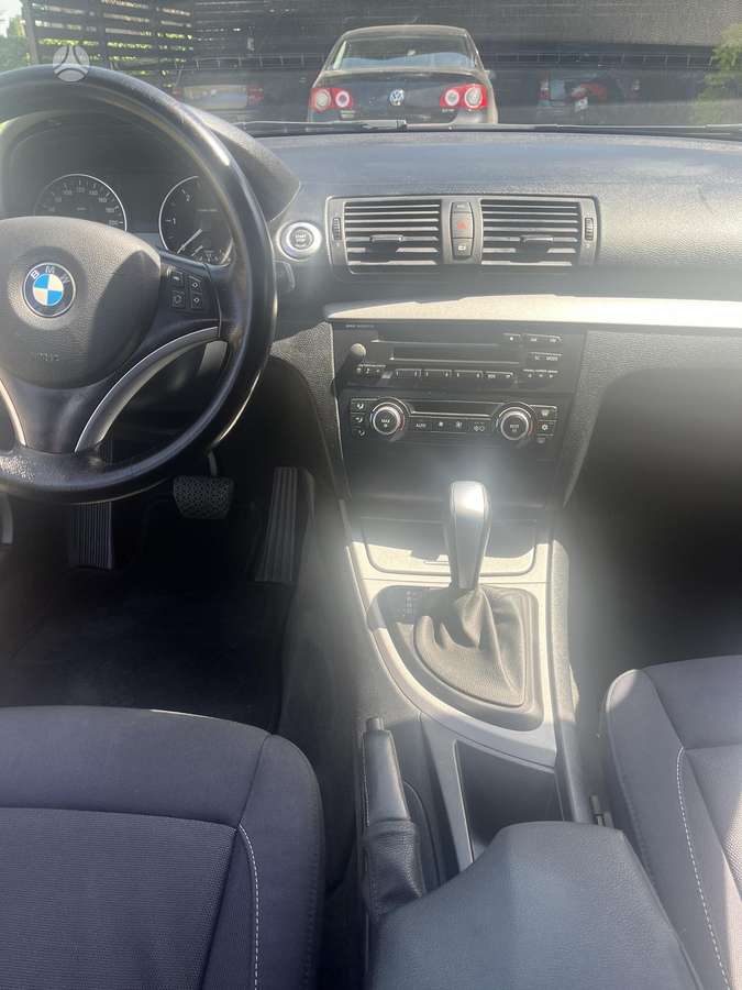 BMW 120, 2.0 l., hatchback