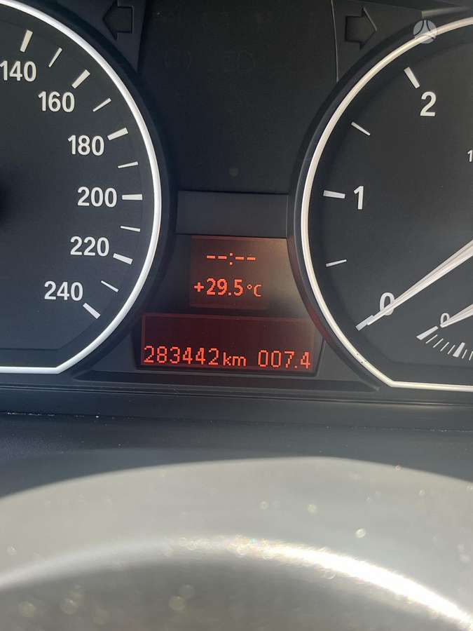 BMW 120, 2.0 l., hatchback