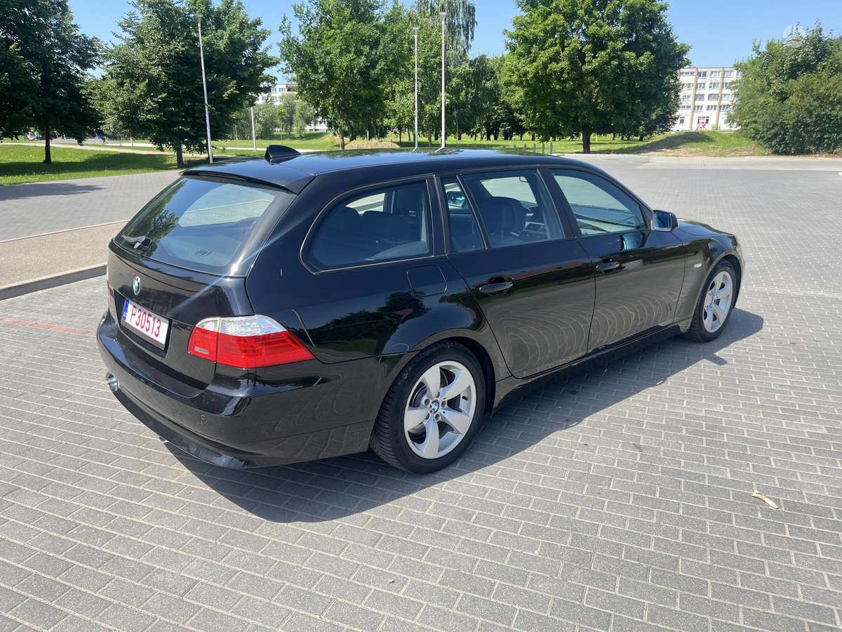 BMW 525, 2.5 l., Универсал