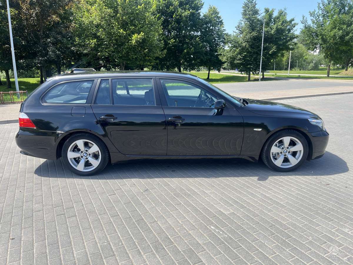 BMW 525, 2.5 l., Универсал