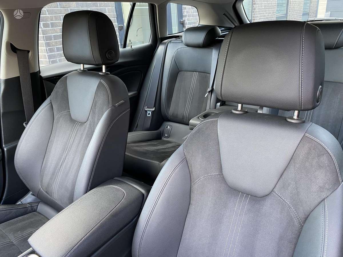 Opel Insignia, 2.0 l., Универсал
