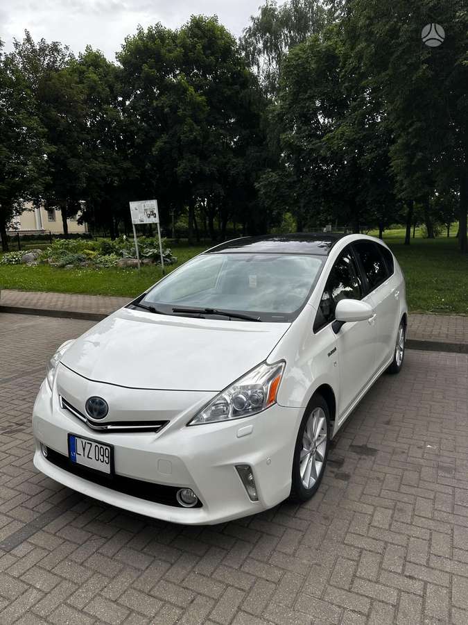 Toyota Prius+ - 1