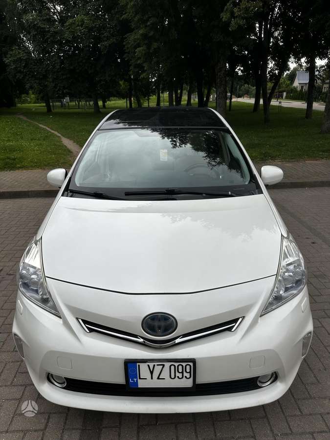 Toyota Prius+ - 5