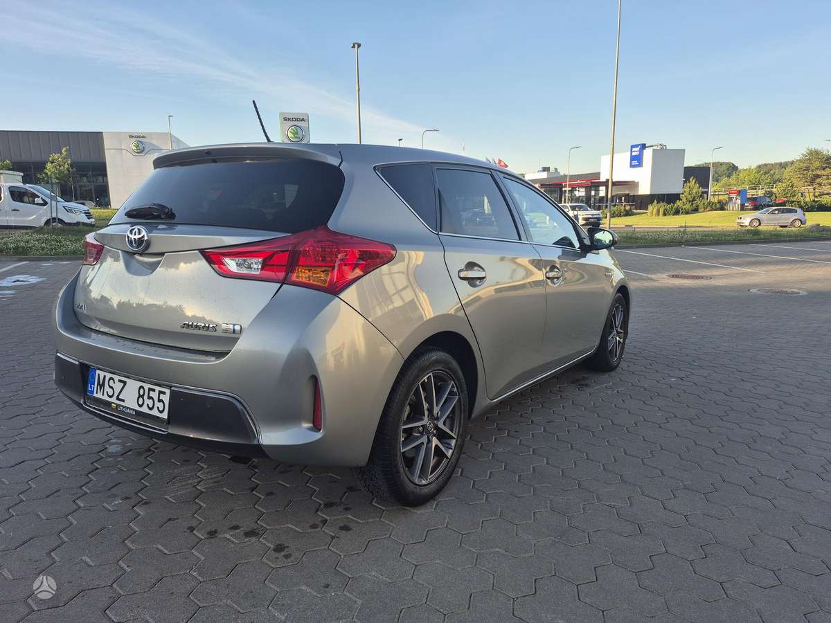 Toyota Auris - 3