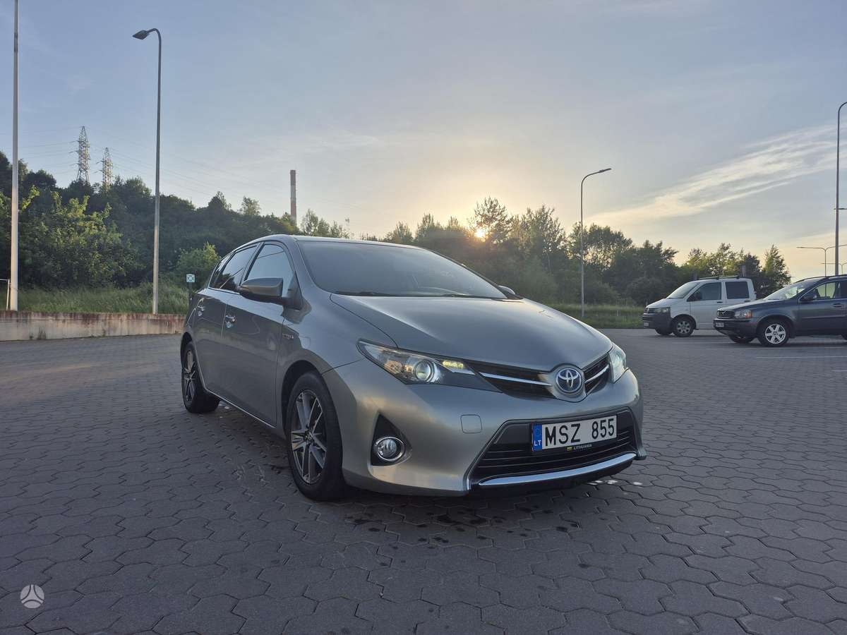 Toyota Auris - 10