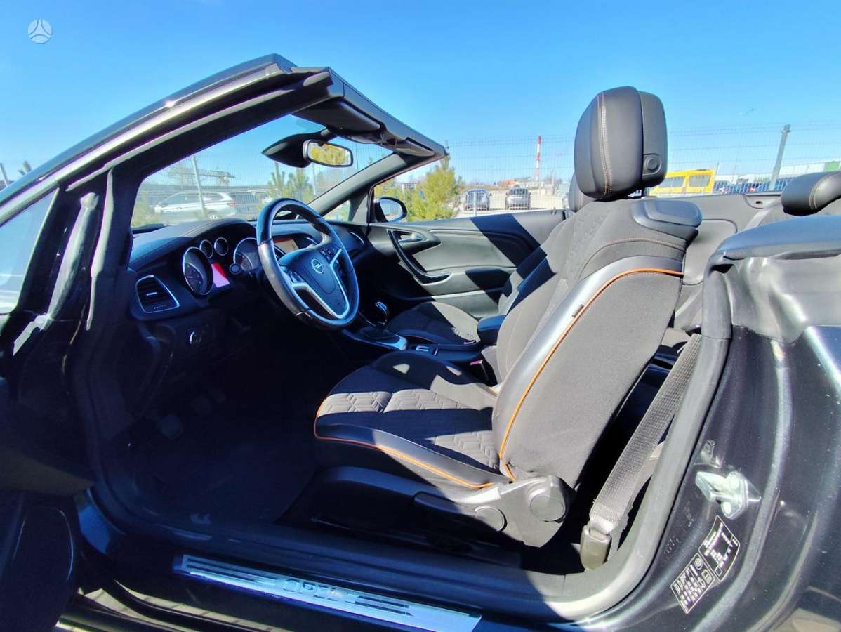 Opel Cascada, 1.4 l., convertible