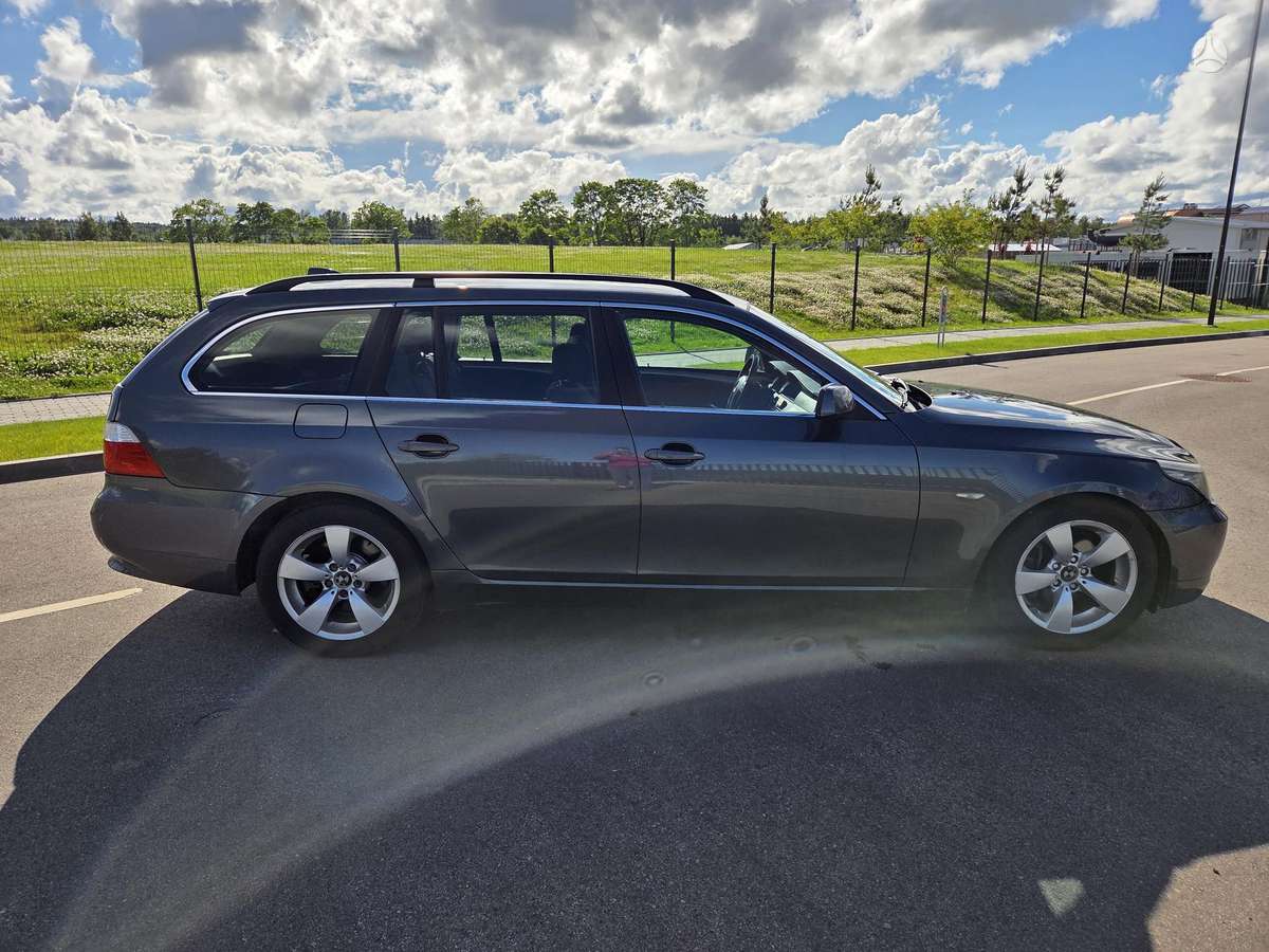 BMW 520, 2.0 l., wagon