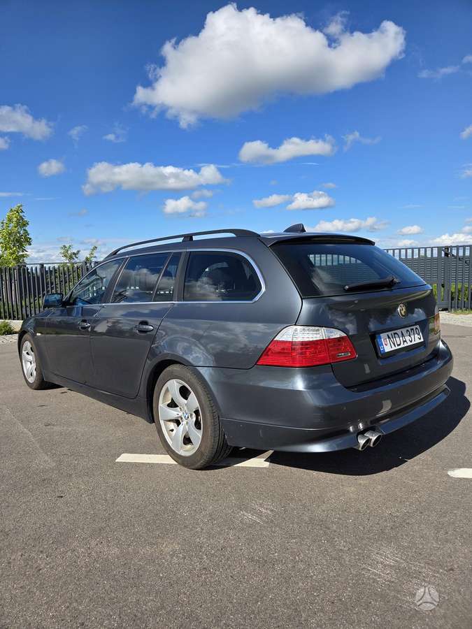 BMW 520, 2.0 l., wagon