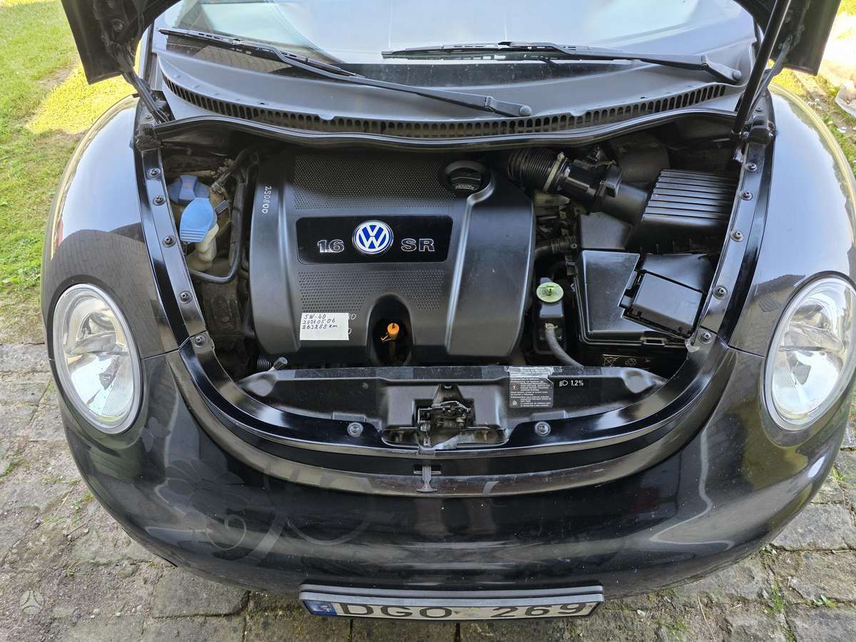 Volkswagen Beetle, 1.6 l., hatchback