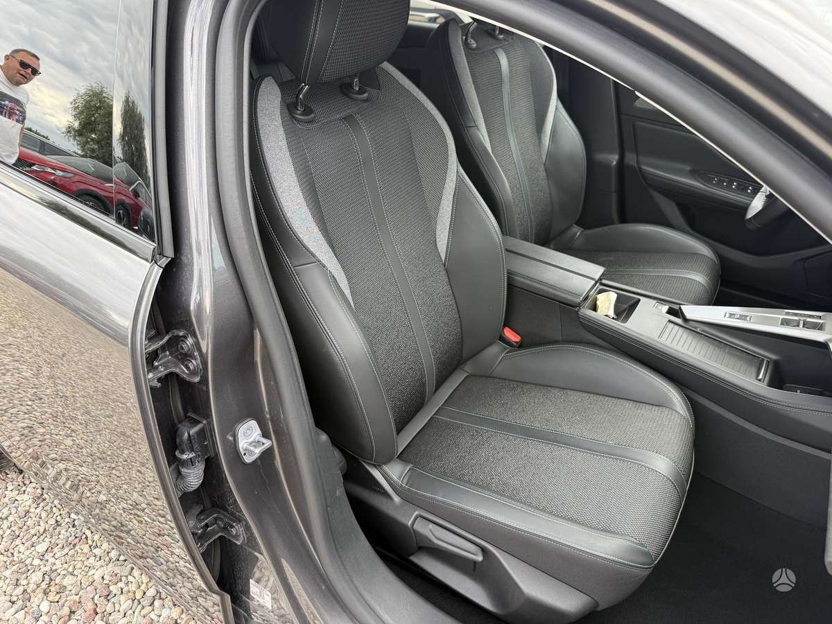 Peugeot 308 - 11