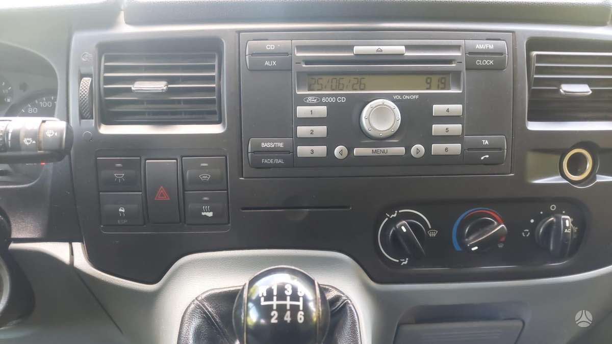 Ford Transit, dviguba kabina