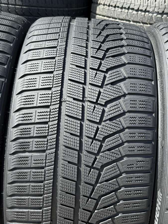 Hankook I*Cept Evo2, universalios 285/30 R22