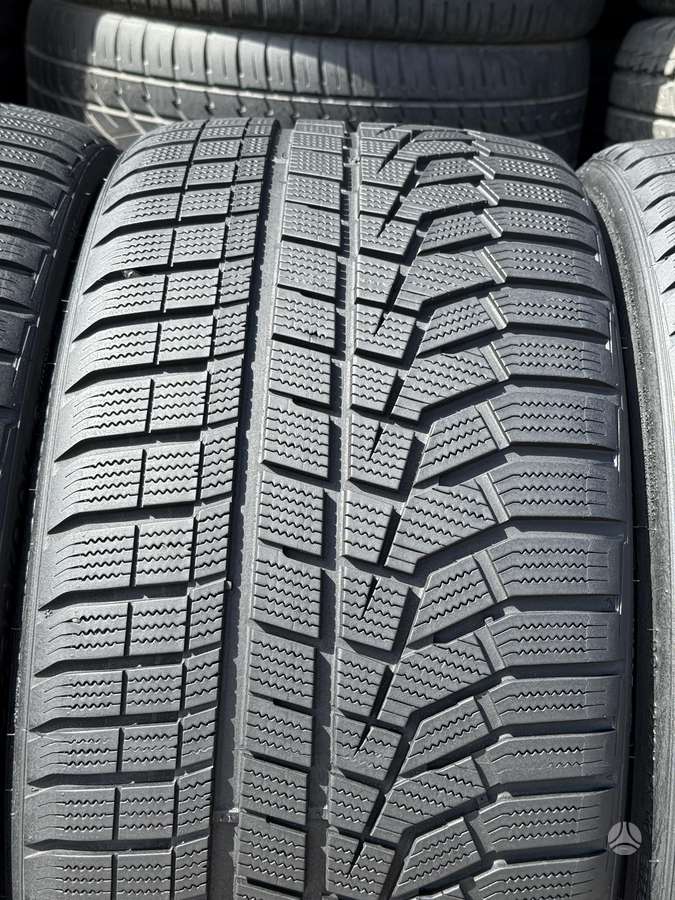 Hankook I*Cept Evo2, universalios 285/30 R22