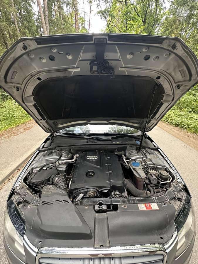 Audi A4, 1.8 l., Седан