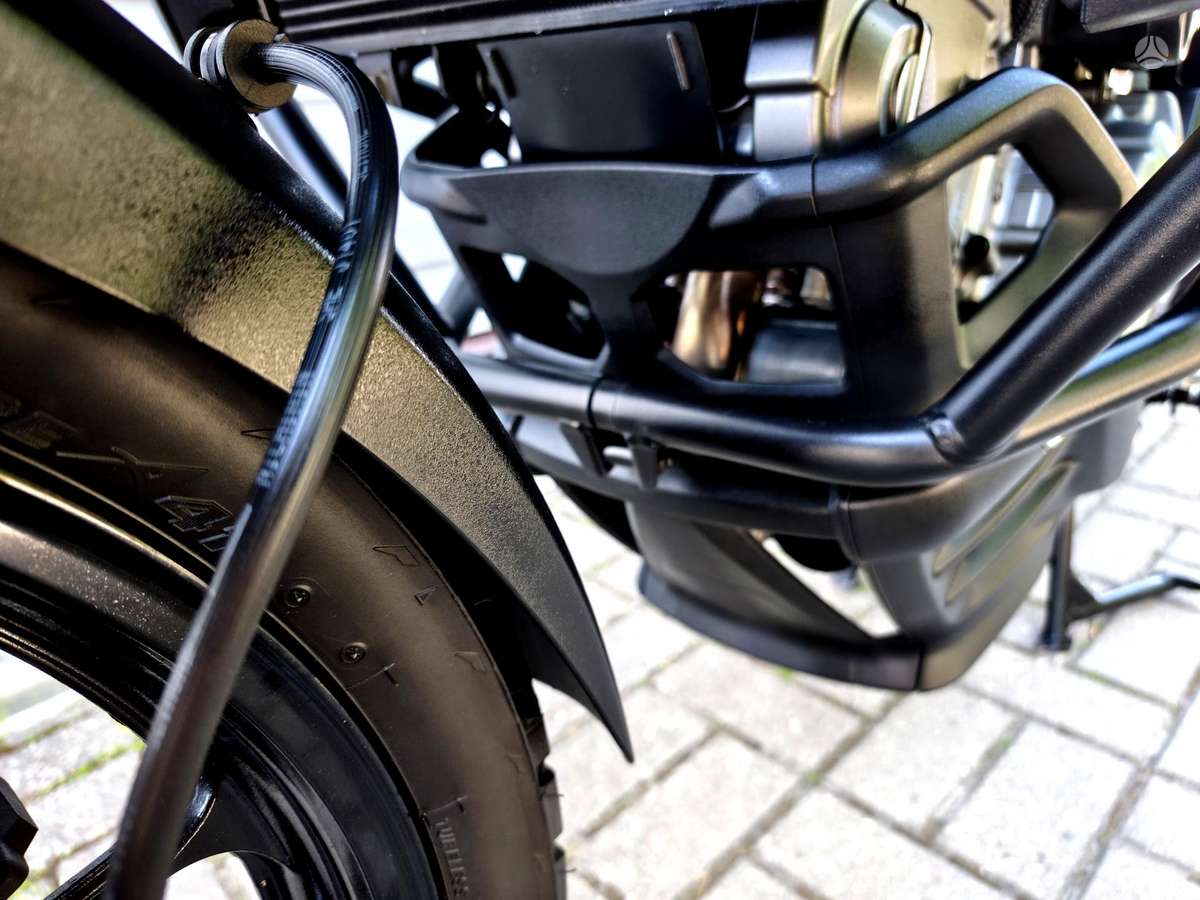 Suzuki DL (V-Strom) 650cc, эндуро / adventure