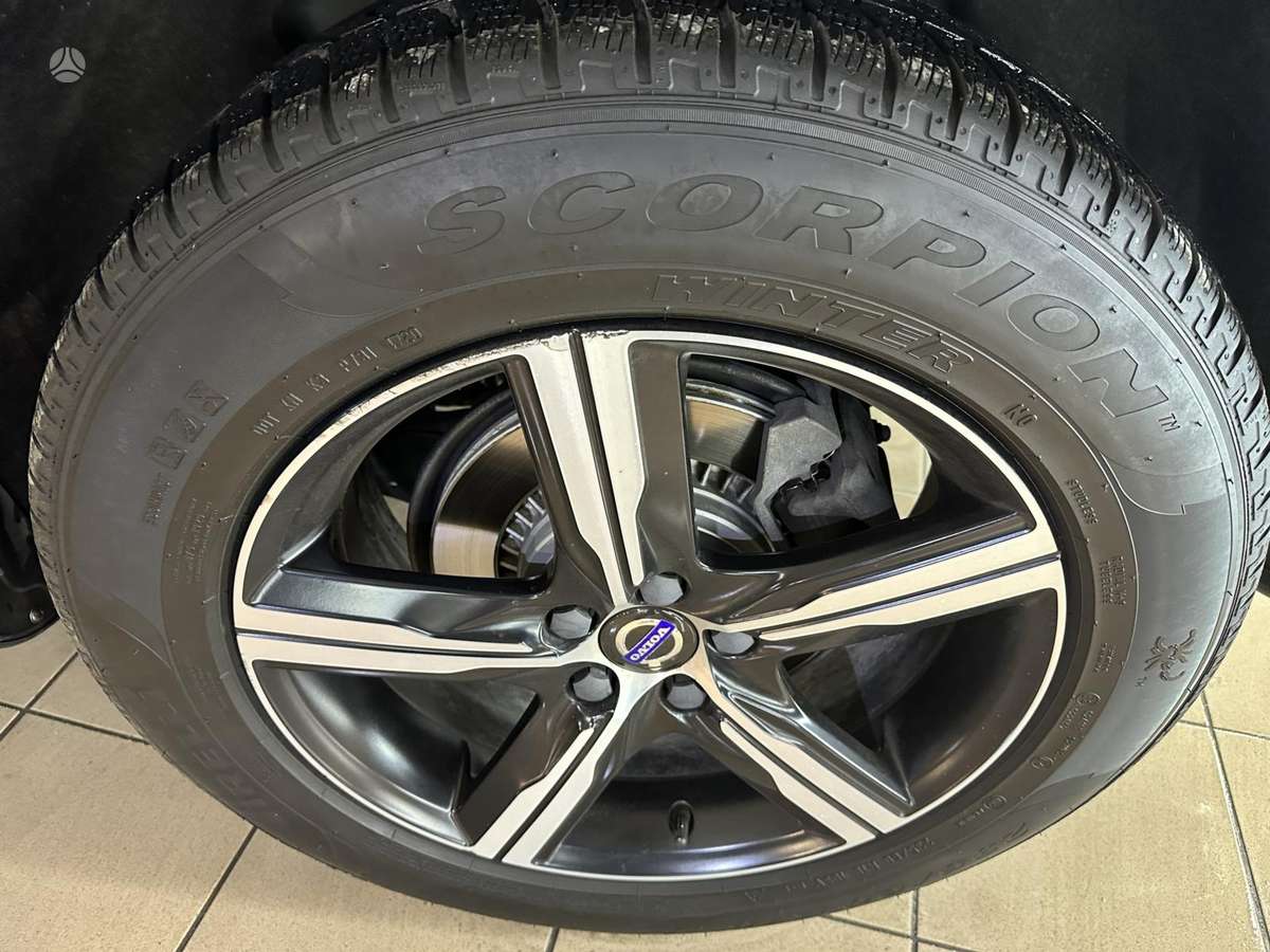 Volvo XC60, 2.4 l., Внедорожник / Кроссовер