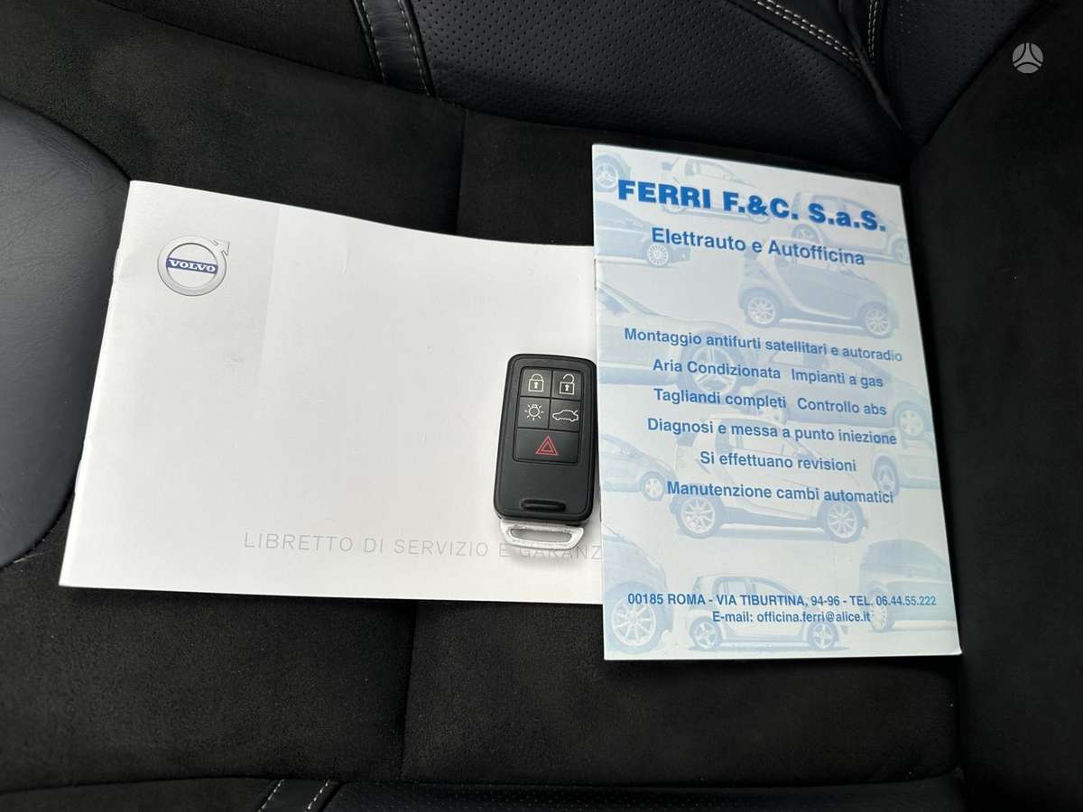 Volvo XC60, 2.4 l., Внедорожник / Кроссовер