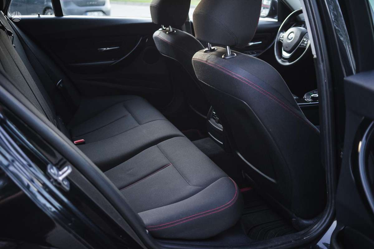 BMW 320, 2.0 l., wagon