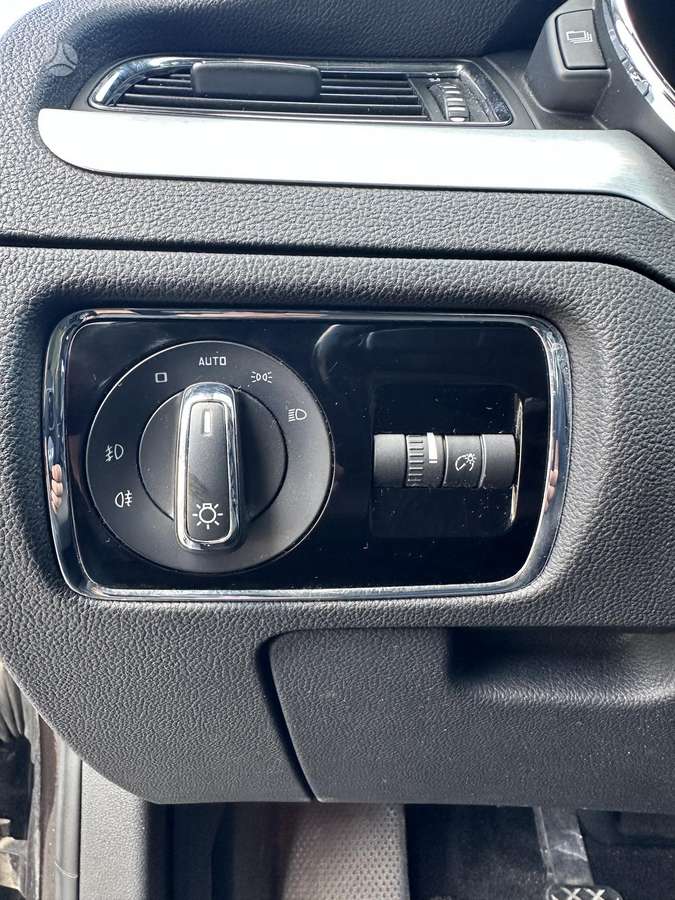 Skoda Superb, 2.0 l., hečbekas