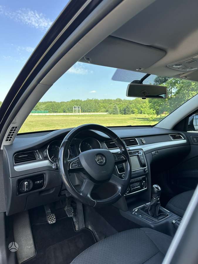 Skoda Superb, 2.0 l., hečbekas