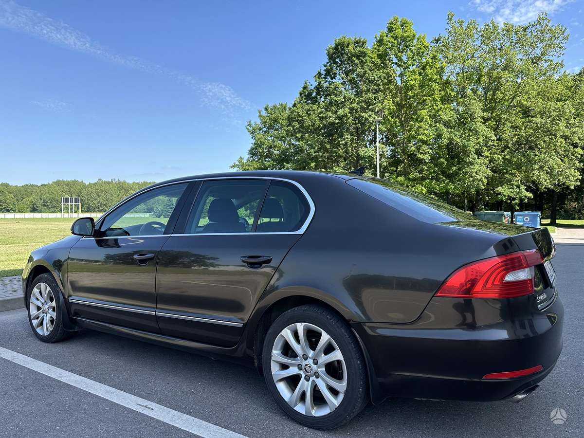 Skoda Superb, 2.0 l., hečbekas