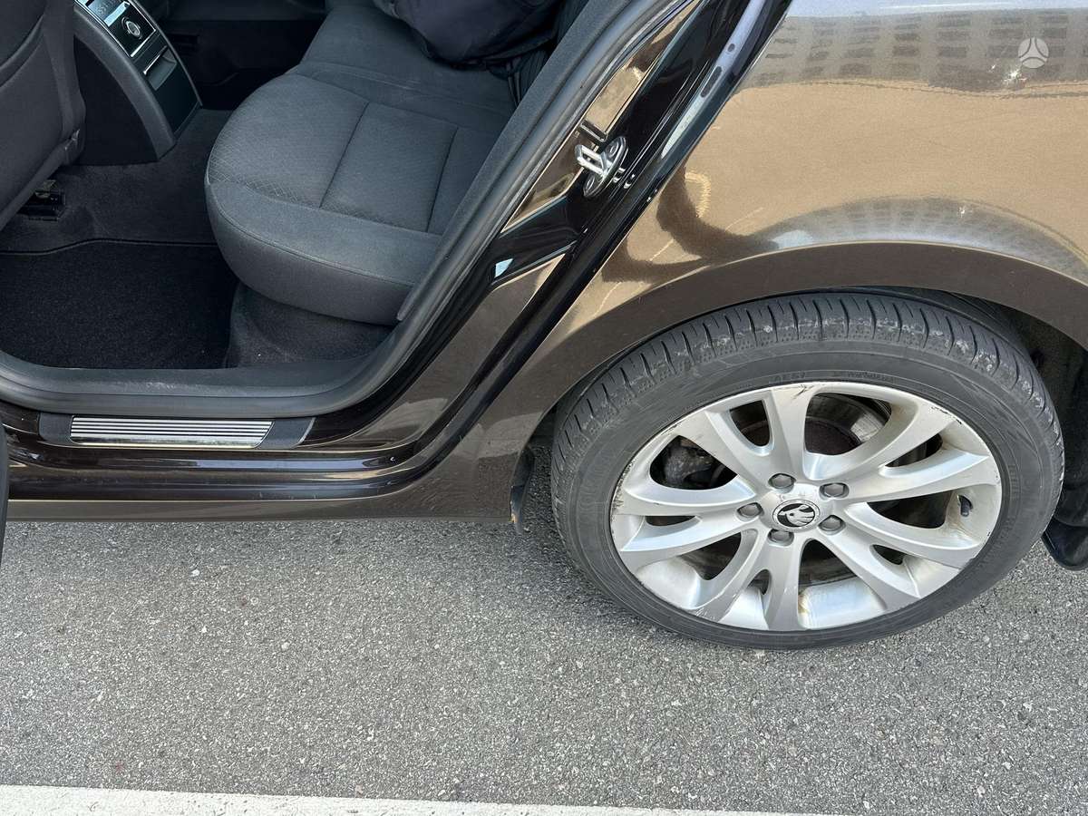 Skoda Superb, 2.0 l., hečbekas