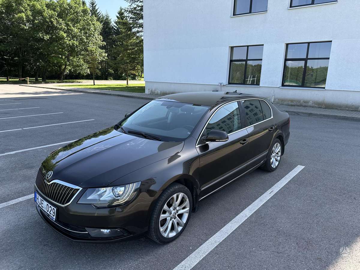 Skoda Superb, 2.0 l., hatchback