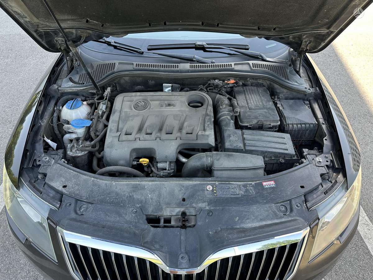 Skoda Superb, 2.0 l., hečbekas