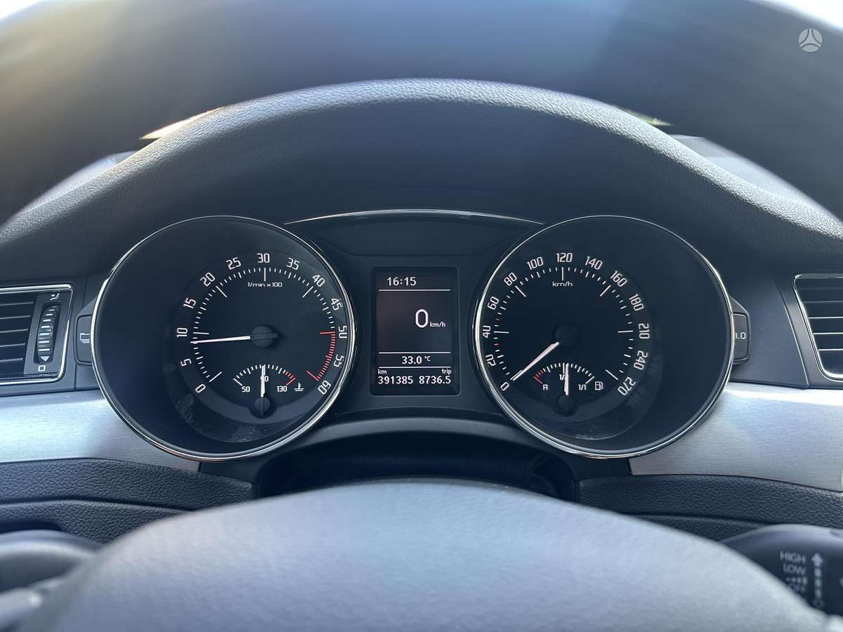 Skoda Superb, 2.0 l., hečbekas