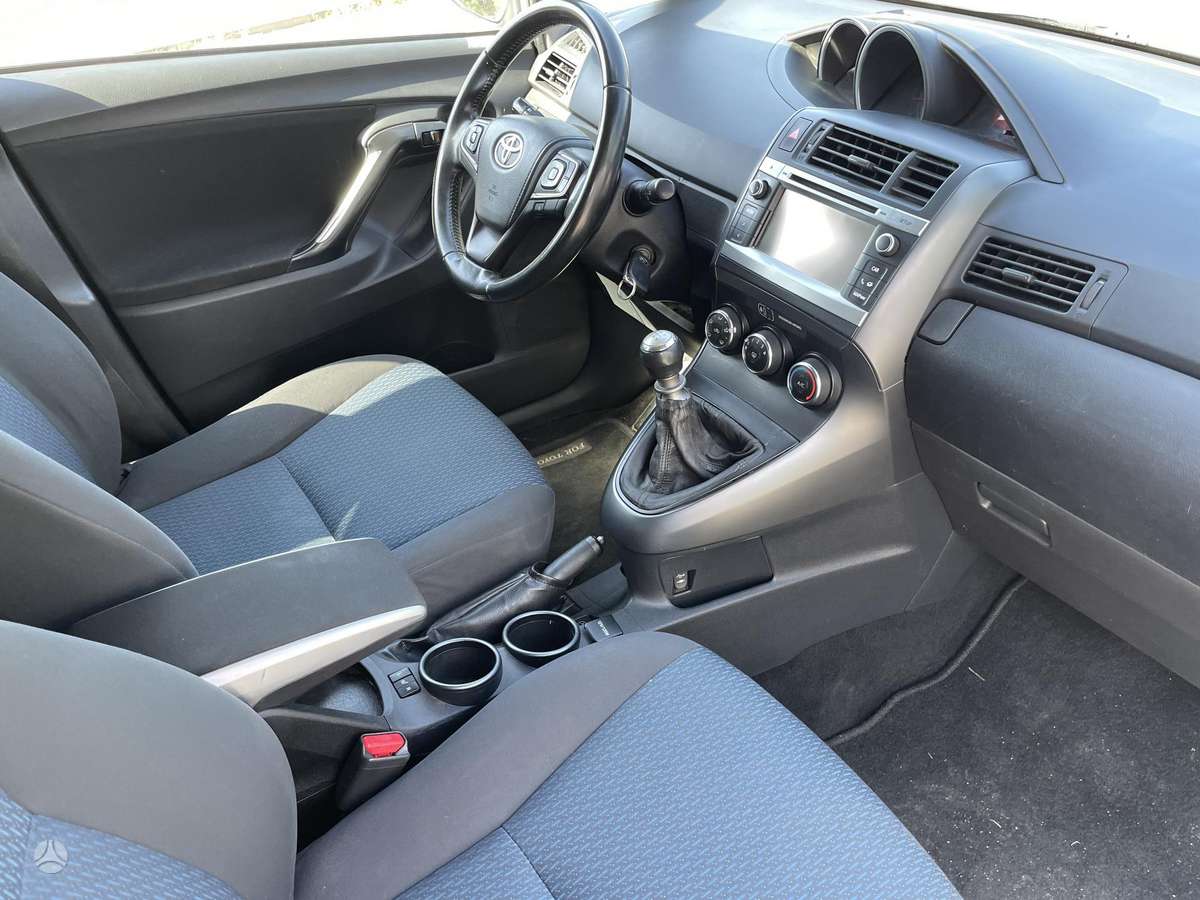 Toyota Verso - 10