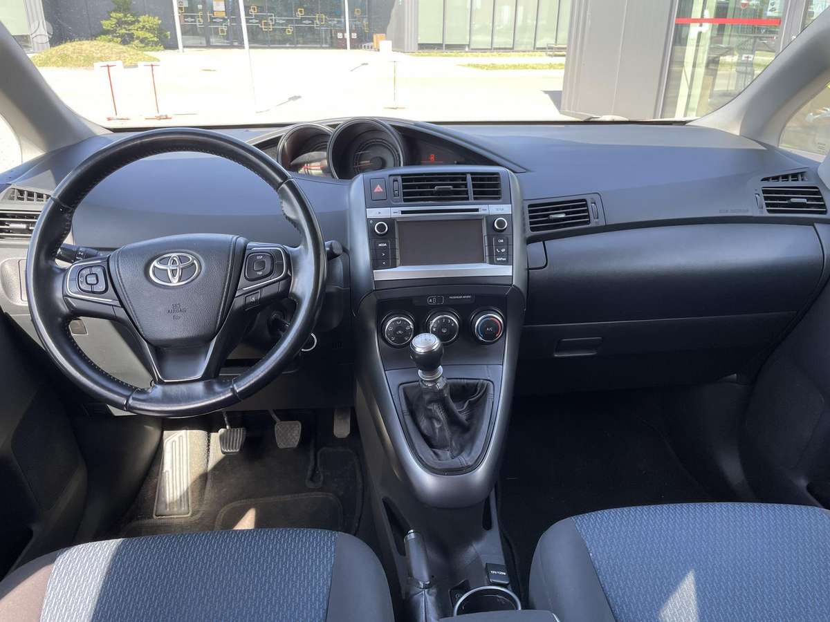 Toyota Verso - 12