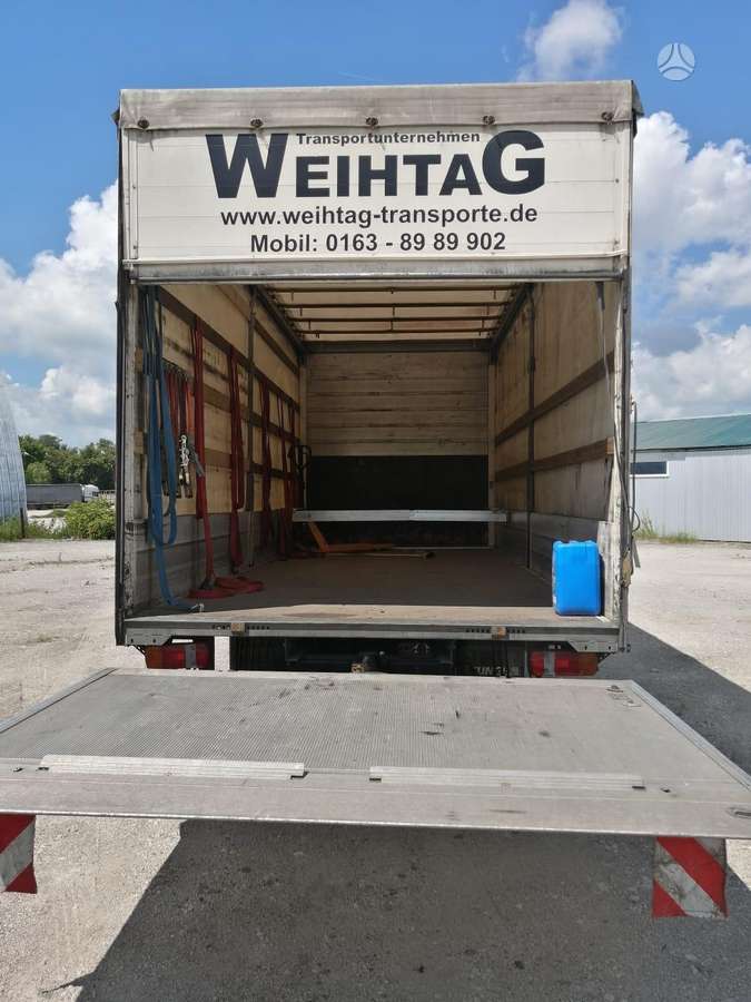 MAN MAN TGL 8 220, dropside with curtains