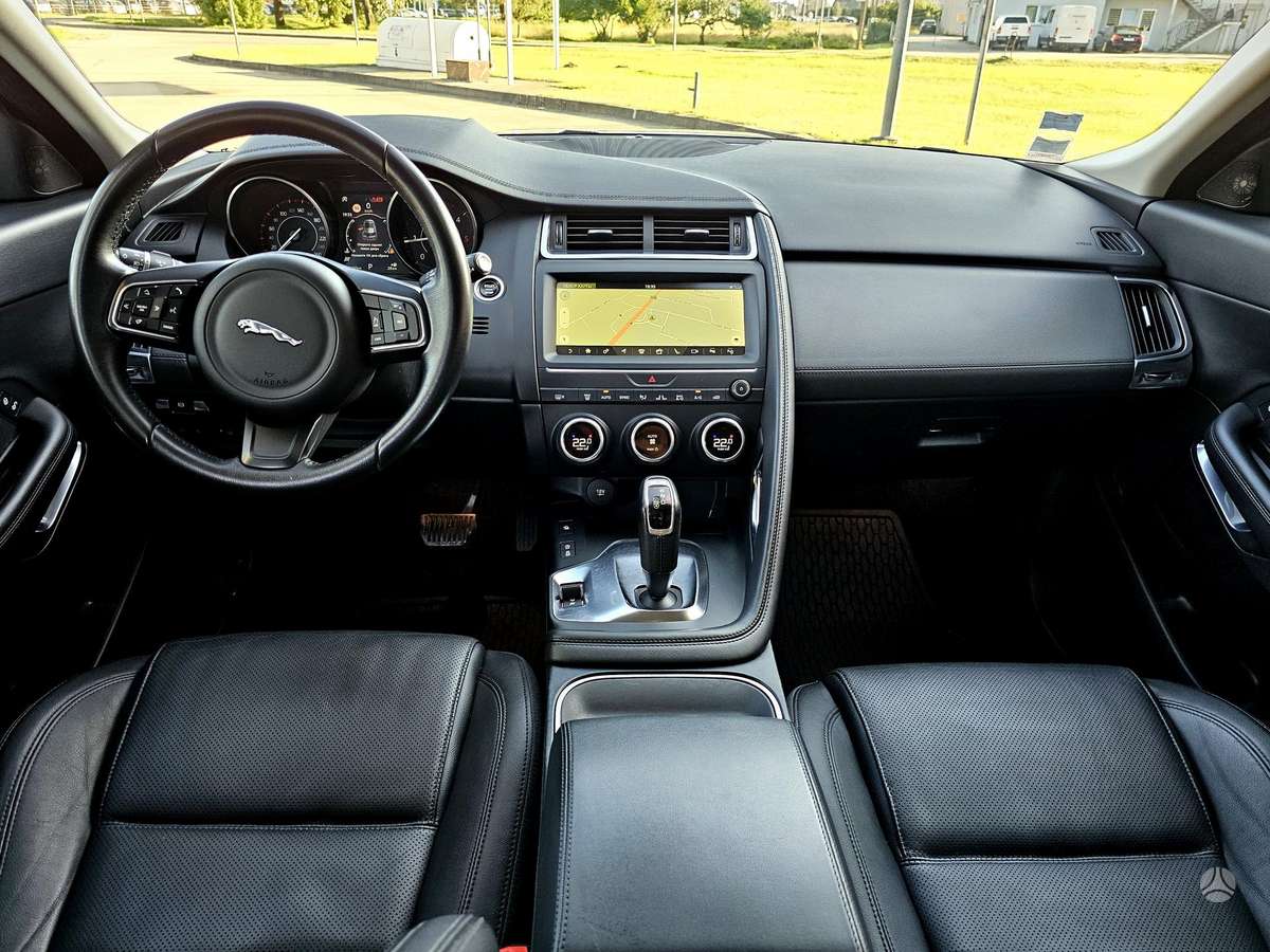 Jaguar E-Pace, 2.0 l., Внедорожник / Кроссовер