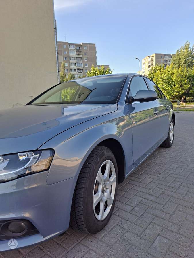 Audi A4, 2.0 l., Седан