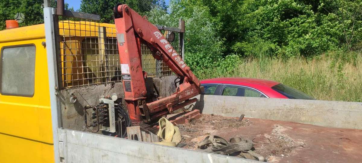 Volkswagen LT40D, crane trucks