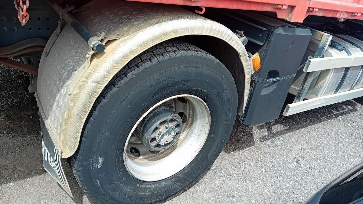 Volvo FE, dumpers with crane