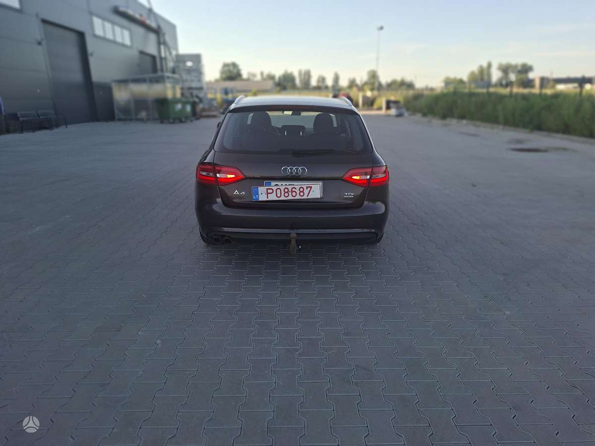 Audi A4, 2.0 l., Универсал